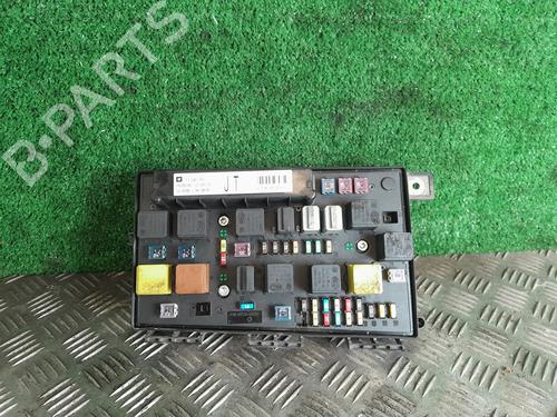 Sikringsdose OPEL ASTRA H (A04) [2004-2014]  29335409