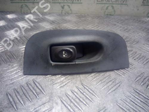 Interrupteur de vitre avant droite RENAULT MEGANE I Coach (DA0/1_) 1.9 dTi (DA0N) | BP5641948I26 
