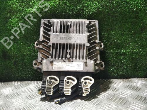 Used Engine control unit (ECU) VOLVO S40 II (544) 2.0 D (136 hp) 29201586