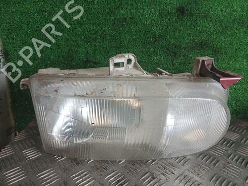 Højre forlygte NISSAN SERENA (C23) 2.0 D (67 hp) 31813673