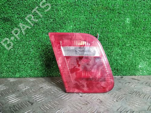 left-tailgate-light-bmw-3-e46-1997-1998-1999-2000-2001-2002-2003-2004-2005-31716557 main image