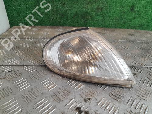 Used Right front indicator HYUNDAI LANTRA II (J-2) 1.9 D (68 hp) 25926032