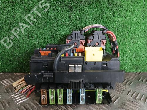 fuse-box-peugeot-207-wa_-wc_-2006-2007-2008-2009-2010-2011-2012-2013-2014-2015-32266619 main image