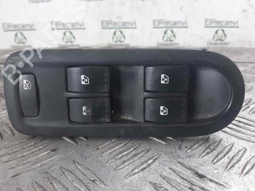 Used Left front window switch RENAULT GRAND SCÉNIC II (JM0/1_) [2004-2009]  10748213