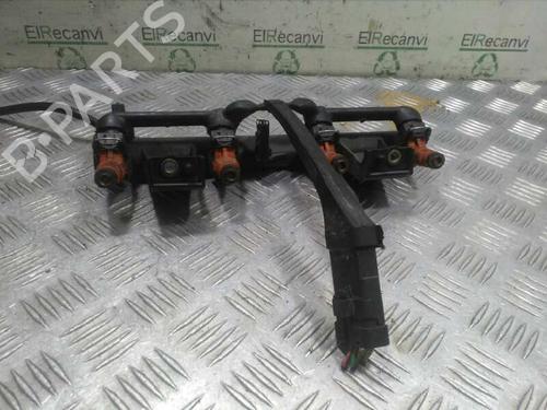 Used Injection rail CITROËN XSARA (N1) 1.6 16V (109 hp) 4522237