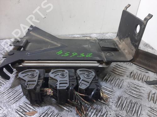 Used Engine control unit (ECU) Engine control unit (ECU) RENAULT MEGANE II Saloon (LM0/1_) 1.9 dCi (LM0G, LM1G, LM2C) (120 hp) 33721972 33721972