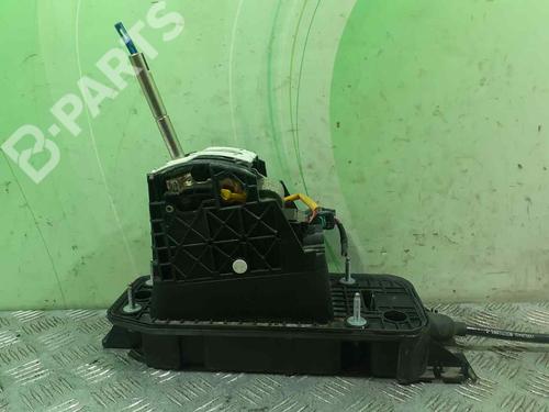 Used Manual gearbox selector Manual gearbox selector VW PASSAT B6 (3C2) 2.0 TDI 16V (140 hp) 10560618 10560618
