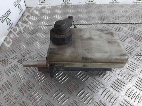 Used Brake master cylinder IVECO DAILY III Van 35 C 12 V, 35 S 12 V (AGKA43A2, AGKB43A2, AGKB46A2,... (116 hp) 9422609