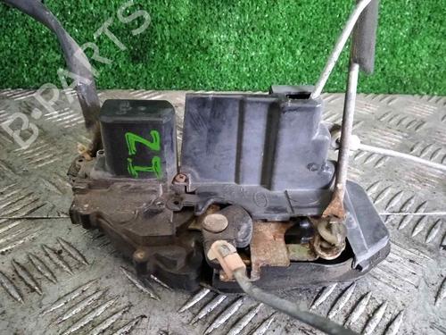 Used Front left lock KIA CARENS II MPV (FJ) [2002-2013]  22619611