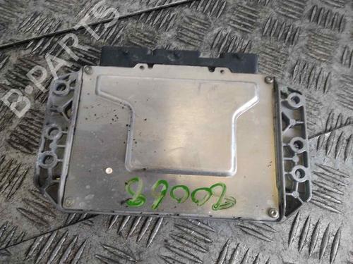 Used Engine control unit (ECU) RENAULT MEGANE II (BM0/1_, CM0/1_) [2001-2012]  19084382
