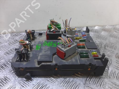 Used Fuse box Fuse box 37438279 37438279