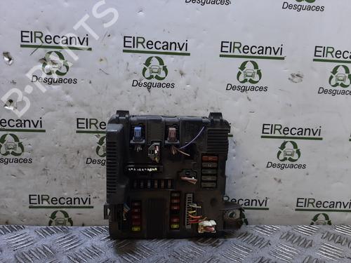 Used Fuse box RENAULT SCÉNIC II (JM0/1_) [2003-2010]  18706902