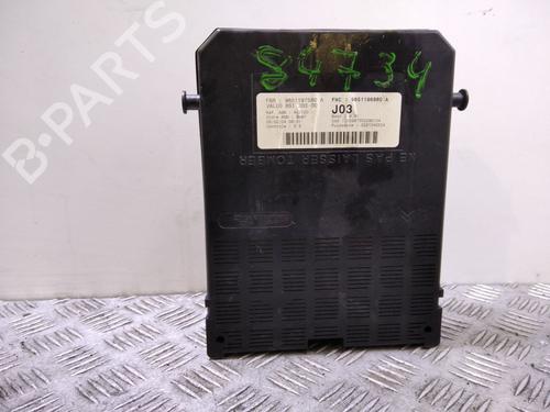 Used Fuse box PEUGEOT 307 Break (3E) 2.0 (136 hp) 31587095
