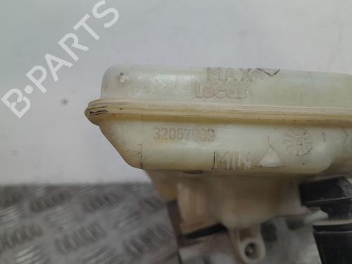 Brake master cylinder AUDI A4 B7 Avant (8ED) 2.0 TFSI | BP37639364M77 - Image 2