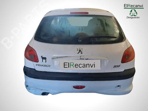 Høyre baklys PEUGEOT 206 Hatchback (2A/C) | BP17724201C35