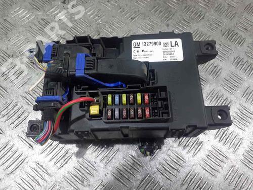 Used Fuse box Fuse box OPEL CORSA D (S07) [2006-2015] 10722542 10722542