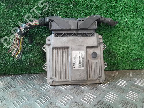 Used Engine control unit (ECU) Engine control unit (ECU) 37535403 37535403