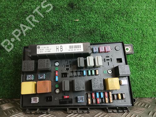 Used Fuse box Fuse box OPEL ASTRA H (A04) [2004-2014] 33674054 33674054