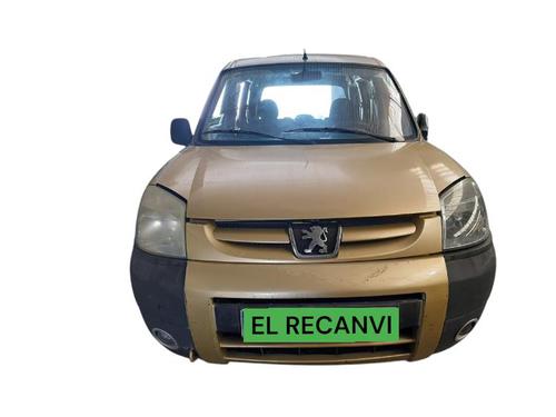 Left taillight PEUGEOT PARTNER MPV (5_, G_) | BP27277323C34