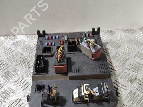 Used Fuse box PEUGEOT 206 Hatchback (2A/C) 2.0 S16 (136 hp) 30733236