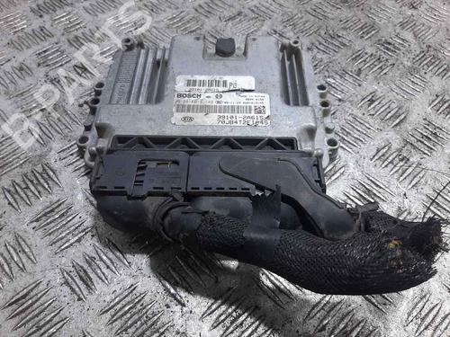 Used Engine control unit (ECU) KIA RIO II (JB) 1.5 CRDi (110 hp) 15408352