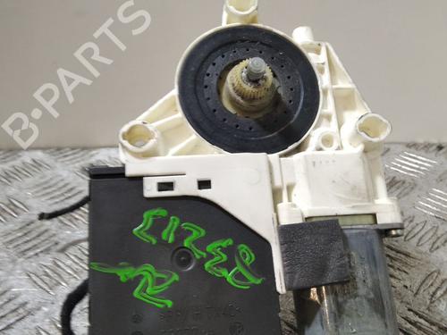 Rudehejsemotor forskærm højre AUDI A3 (8P1) [2003-2013]  29937846