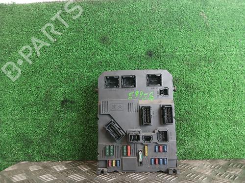 Used Fuse box Fuse box PEUGEOT 206 Hatchback (2A/C) 1.6 16V (109 hp) 33852967 33852967
