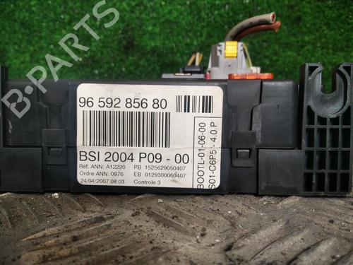 Fuse box CITROËN C4 Coupe (LA_) 1.6 16V | BP28671939E1 - Image 2