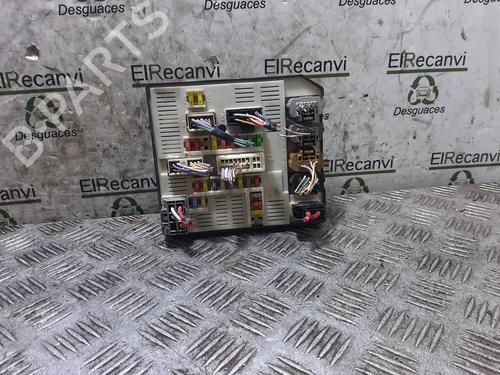 Used Fuse box RENAULT MEGANE III Hatchback (BZ0/1_, B3_) [2008-2025]  17496310