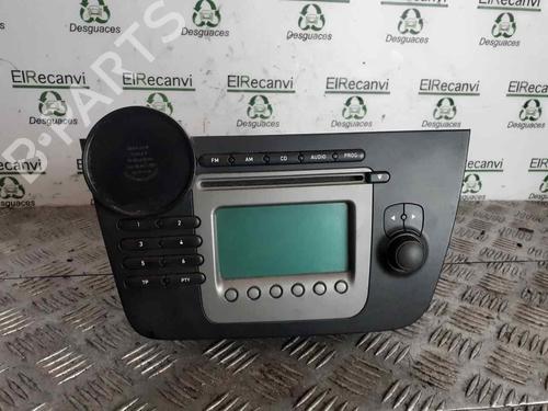 radio-seat-altea-5p1-8631178415-2004-2005-2006-2007-2008-2009-2010-2011-2012-2013-2014-2015-13360180 main image