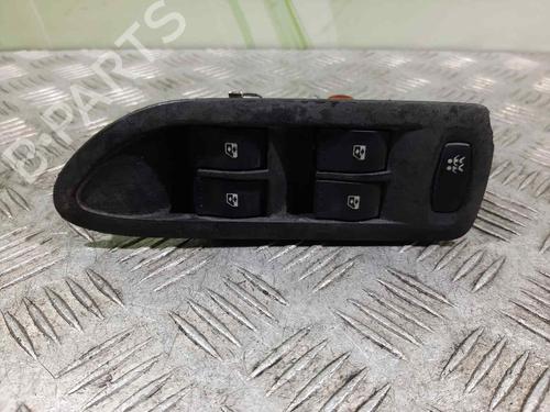 Used Left front window switch RENAULT LAGUNA II (BG0/1_) [2001-2007]  6899309