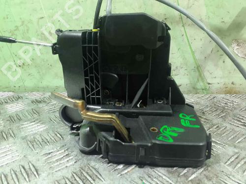 Used Front right lock MERCEDES-BENZ C-CLASS (W203) C 220 CDI (203.008) (150 hp) 11957283