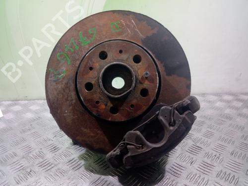 Fusée avant droite VOLVO S60 I (384) D5 (163 hp) 10137206