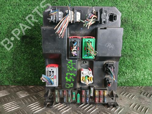 Used Fuse box Fuse box PEUGEOT 307 Break (3E) [2002-2009] 32495469 32495469