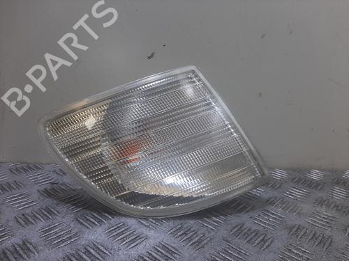 Blinklys fortil højre Blinklys fortil højre MERCEDES-BENZ VITO Van (W638) 112 CDI 2.2 (638.094) (122 hp) 35765138 35765138