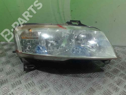 Used Right headlight Right headlight FIAT STILO (192_) 1.9 JTD (192_XE1A) (115 hp) 10750505 10750505