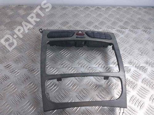 Bouton de warning MERCEDES-BENZ C-CLASS (W203) C 270 CDI (203.016) (170 hp) 6085320