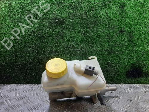 brake-master-cylinder-vw-polo-iv-9n_-9a_-2001-2002-2003-2004-2005-2006-2007-2008-2009-2010-2011-2012-2013-2014-27696950 main image