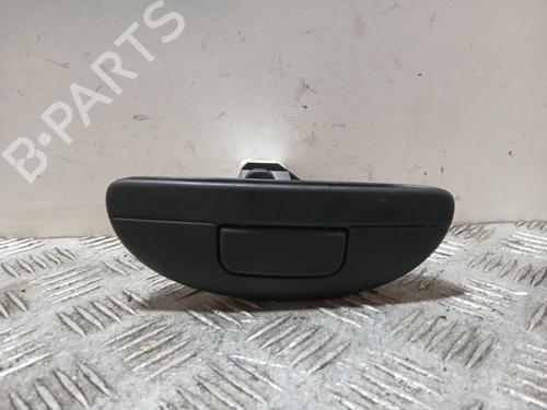 Used Tailgate handle RENAULT SCÉNIC I MPV (JA0/1_, FA0_) 1.4 16V (JA0D, JA1H, Ja0W, JA10) (95 hp) 31828522