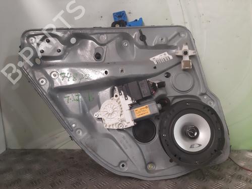 Rudehejsemekanisme venstre bagtil VW BORA I (1J2) 2.0 (115 hp) 13384467
