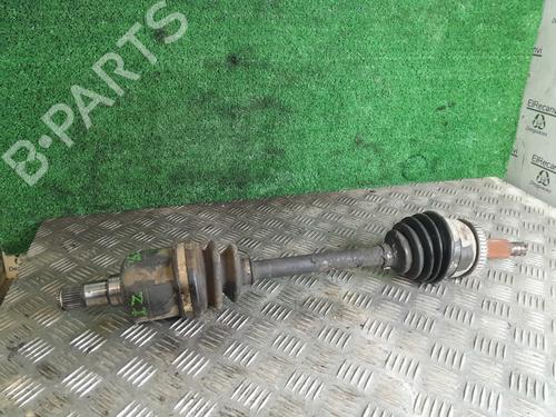 Used Left front driveshaft KIA SPORTAGE II (JE_, KM_) 2.0 CRDi (140 hp) 30319327