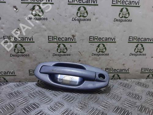 Used Front left exterior door handle HYUNDAI SANTA FÉ I (SM) 2.0 CRDi (113 hp) 18784372