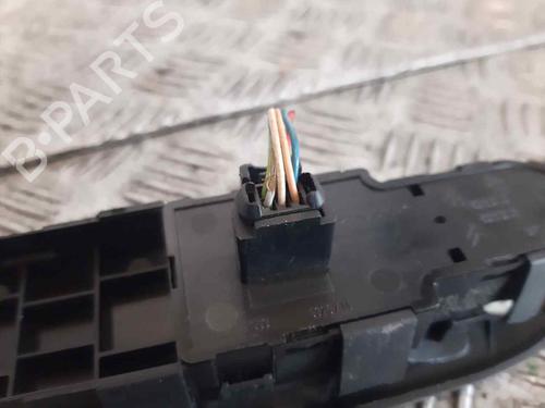 Interrupteur de vitre avant gauche PEUGEOT 307 Break (3E) 2.0 HDI 110 | BP13619745I27