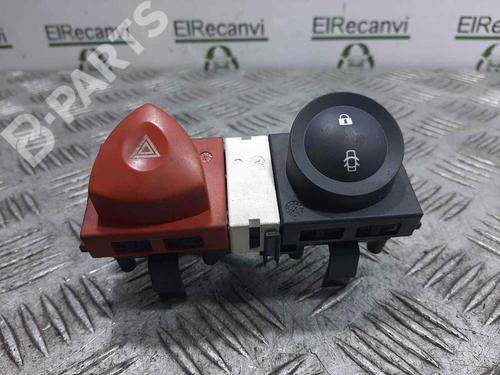 Used Warning switch RENAULT MEGANE II (BM0/1_, CM0/1_) 1.4 16V (BM0B, CM0B) (98 hp) 6905696