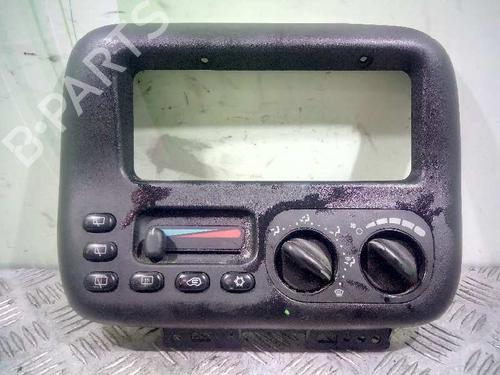 Used Climate control Climate control CHRYSLER VOYAGER / GRAND VOYAGER III (GS_, NS_) 2.5 TD (116 hp) 6144502 6144502