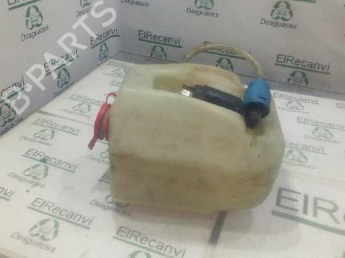 Used Windscreen washer tank VW POLO II (86C, 80) 1.3 (55 hp) 7433874