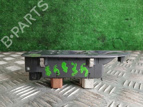 Comutador vidro frente esquerdo Comutador vidro frente esquerdo RENAULT LAGUNA II (BG0/1_) 1.9 dCi (BG1A, BG1V) (130 hp) 34436494 34436494