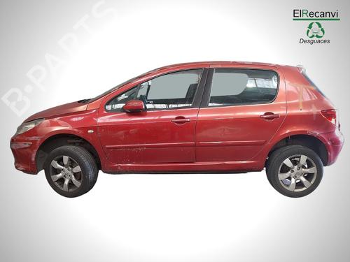 Fuse box PEUGEOT 307 (3A/C) 1.6 HDi 110 | BP12069424E1