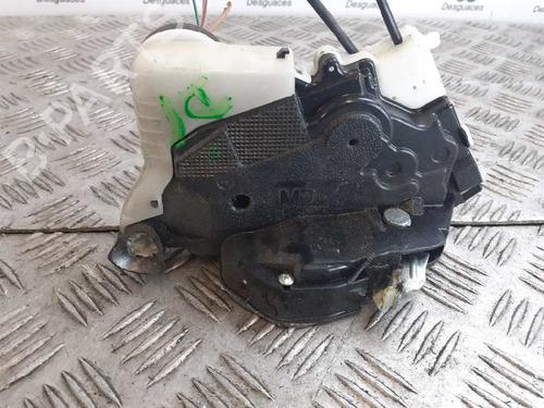 Used Front right lock TOYOTA YARIS (_P9_) 1.4 D-4D (NLP90_, NLP90R) (90 hp) 5630999