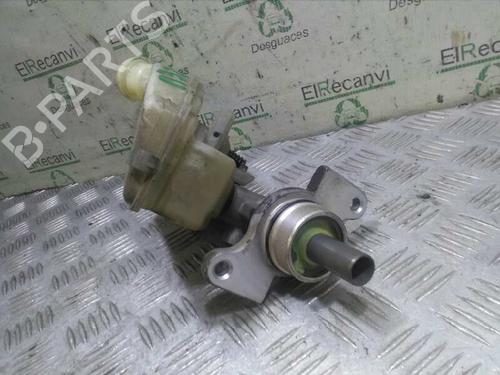 Used Brake master cylinder CITROËN C3 I (FC_, FN_) 1.4 HDi (68 hp) 4522815